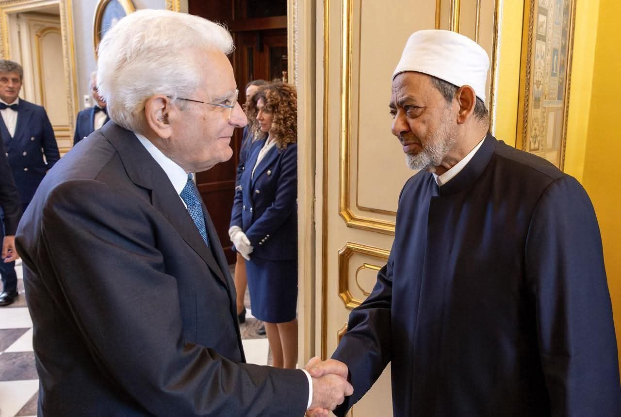 الرئيس الإيطالي خلال لقائه بفضيلة الإمام الأكبر: نقدر جهودكم في نشر قيم السلام العالمي والأخوة الإنسانية 