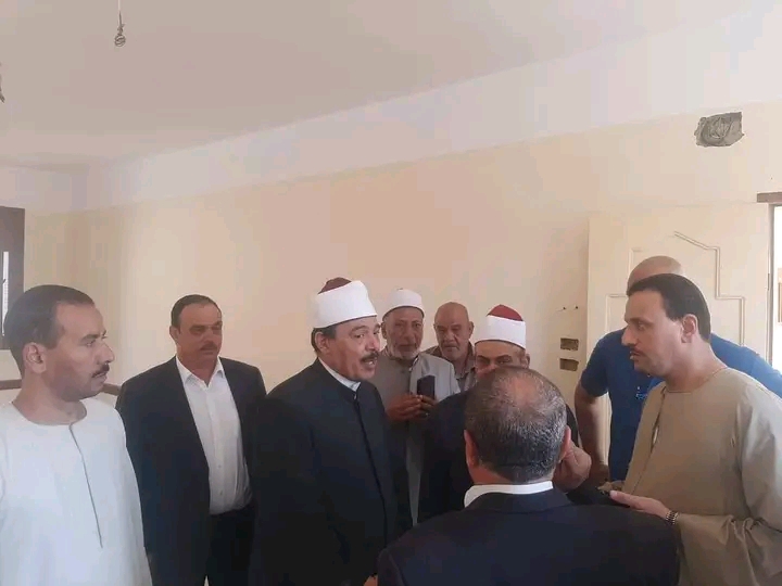رئيس منطقة سوهاج الأزهرية يتابع التجهيزات النهائية لمعهد عبد الرحيم الشمندي استعدادًا لاستلامه وتشغيله