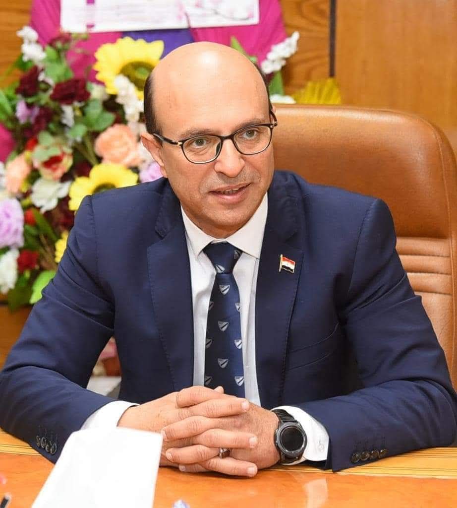 الدكتور المنشاوي يصدر قراراً بتكليف الدكتور شحاتة الضبع مستشاراً لجامعة أسيوط للشئون الهندسية