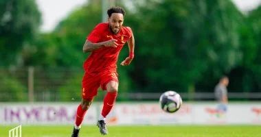 أوباميانج يعود إلى مارسيليا الفرنسي ويوقع عقدآ جديدآ