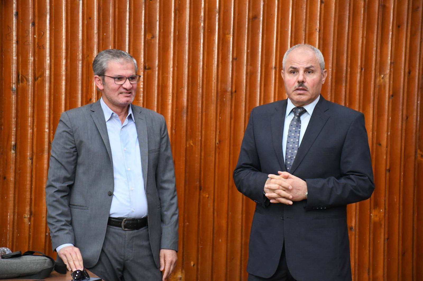 رئيس جامعة قناة السويس يتابع انتظام الدراسة بكلية العلاج الطبيعي في ثاني أيام العام الجامعي الجديد