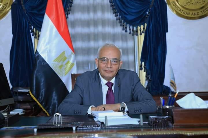 وزير التربية والتعليم يوجه بوقوف طلاب المدارس غدا دقيقة حدادا على أرواح الشهداء الفلسطينين