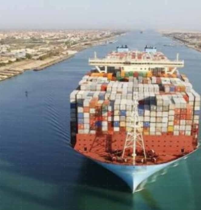 مصر تعلن  استعداد قناة السويس لعودة الملاحة بكامل طاقتها بعد اتفاق شرم الشيخ