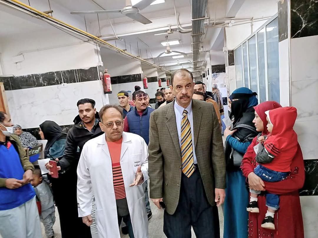 محافظ سوهاج يقوم بزيارة مفاجئة لمستشفى سوهاج العام وحضانة أطفال خاصة