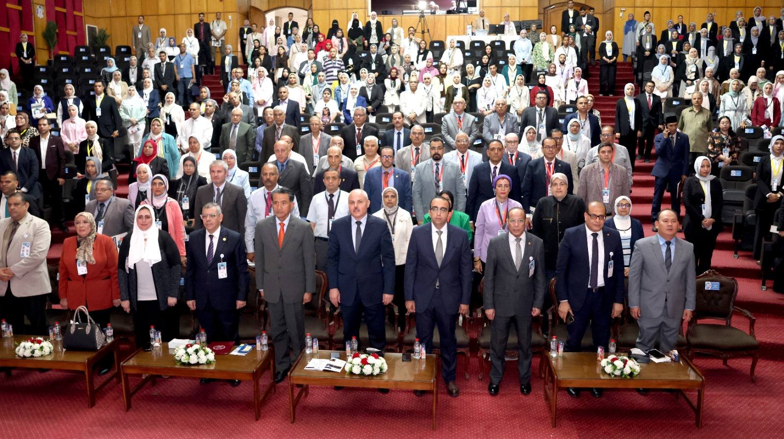 رئيس جامعة قناة السويس ونائب محافظ الإسماعيلية يشهدان افتتاح فعاليات المؤتمر السنوي للدراسات العليا والبحوث التطبيقية بجامعة قناة السويس