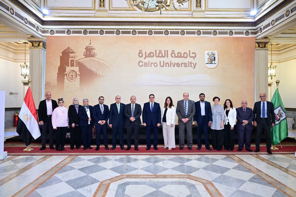 توقيع بروتوكول تعاون مشترك بين مستشفى المنيل الجامعي التخصصي ومستشفى طب الأسنان التعليمى