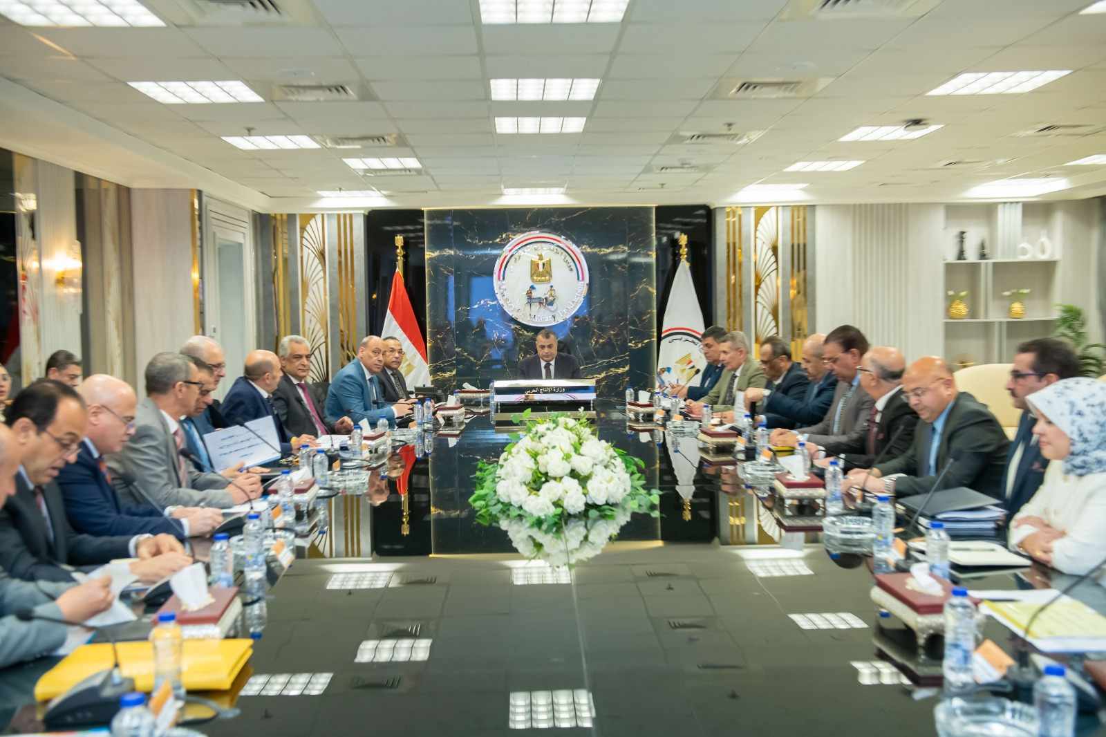 وزير الإنتاج يستعرض الموقف التنفيذي لثلاثة أرباع موازنة العام المالي 2024-2025