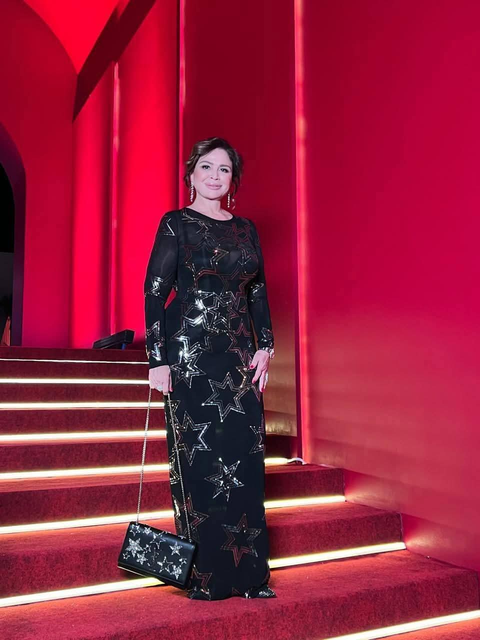 إلهام شاهين تهنيء منة شلبي على تكريمها في مهرجان الجونه و تكشف عن مفاجأة في رمضان 2026