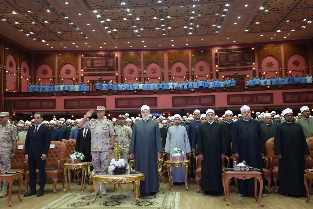 انطلاق احتفالية قوات الدفاع الشعبي والعسكري تحت عنوان 