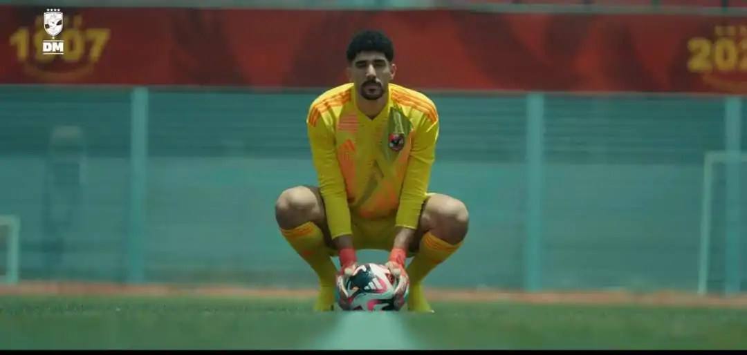 عاجل و رسميًا.. الأهلي يُعلن التعاقد مع الحارس محمد سيحا