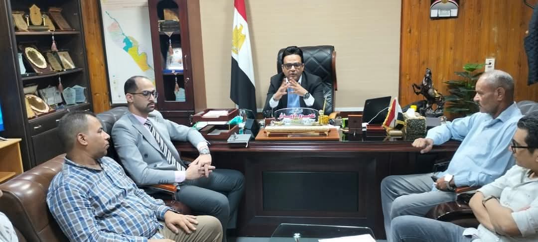 صحة سوهاج : وكيل وزارة الصحة يعقد اجتماعًا مع قسم التسويات لبحث آلية تطوير العمل داخل القسم