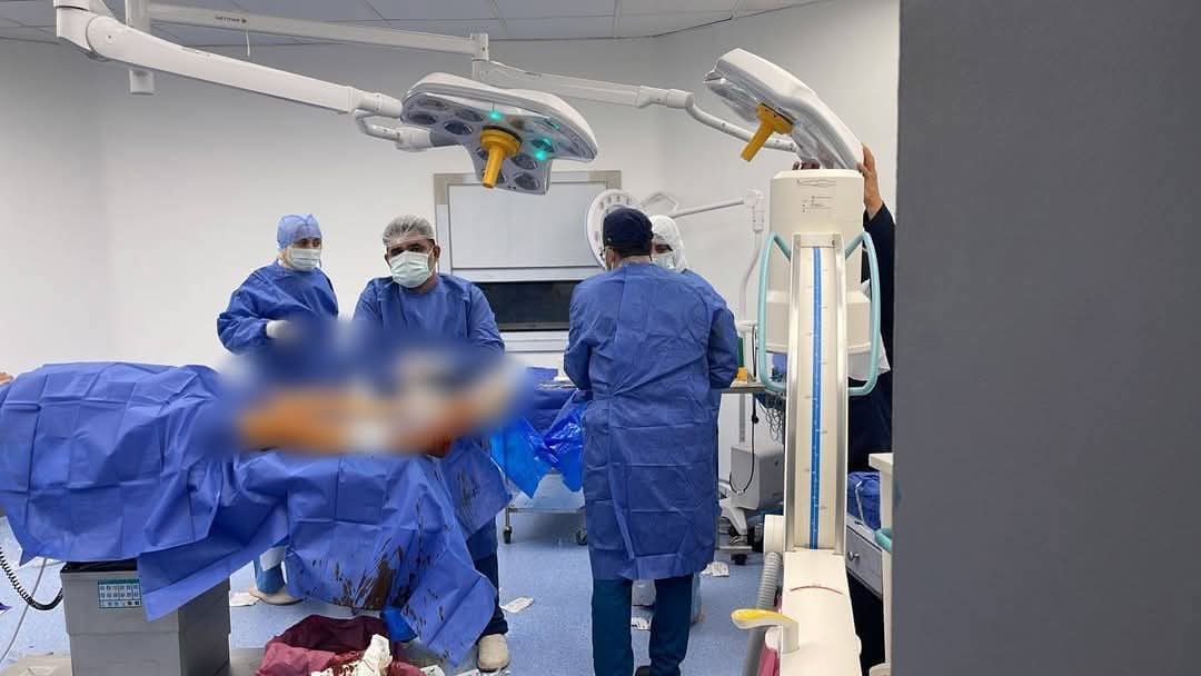 دويدار يباشر علاج مصابي حادث جهينة ويوفد وفدًا طبيًا إلى مستشفى جهينة المركزي