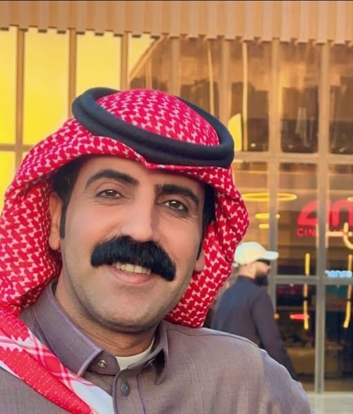 شاهر السرحاني يخطف قلوب الملايين بخواطره الشعرية المؤثرة على السوشيال ميديا