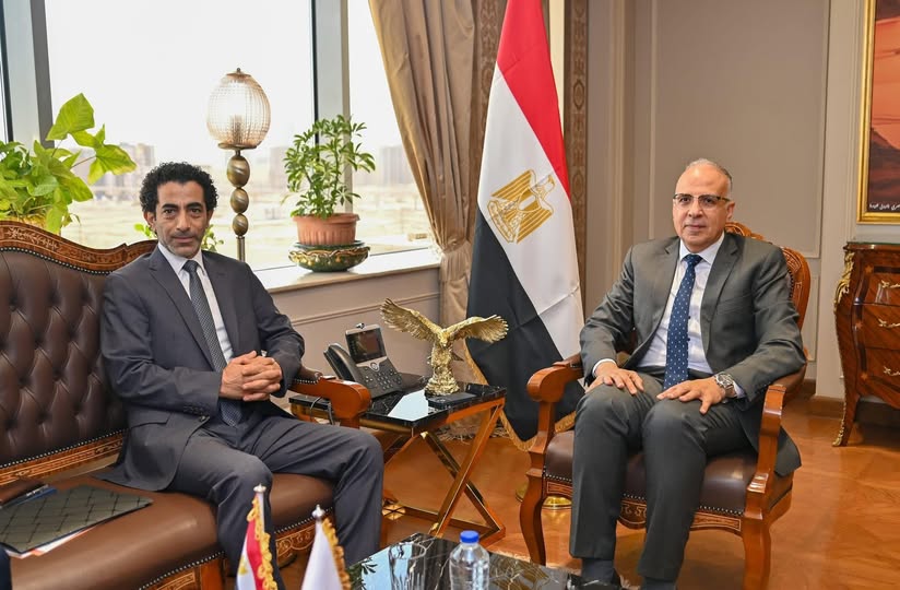 الدكتور سويلم يلتقي المدير التنفيذي للشبكة الإسلامية لتنمية وإدارة مصادر المياه ويتسلم رسالة من الأمير الحسن بن طلال