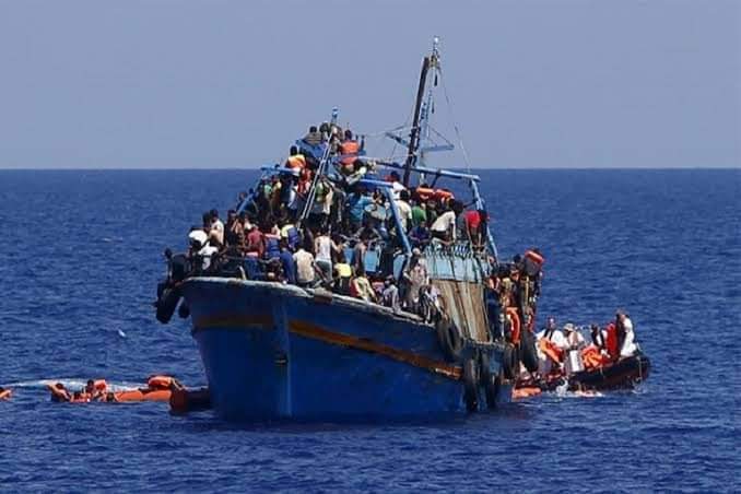 العالقين بالخارج 