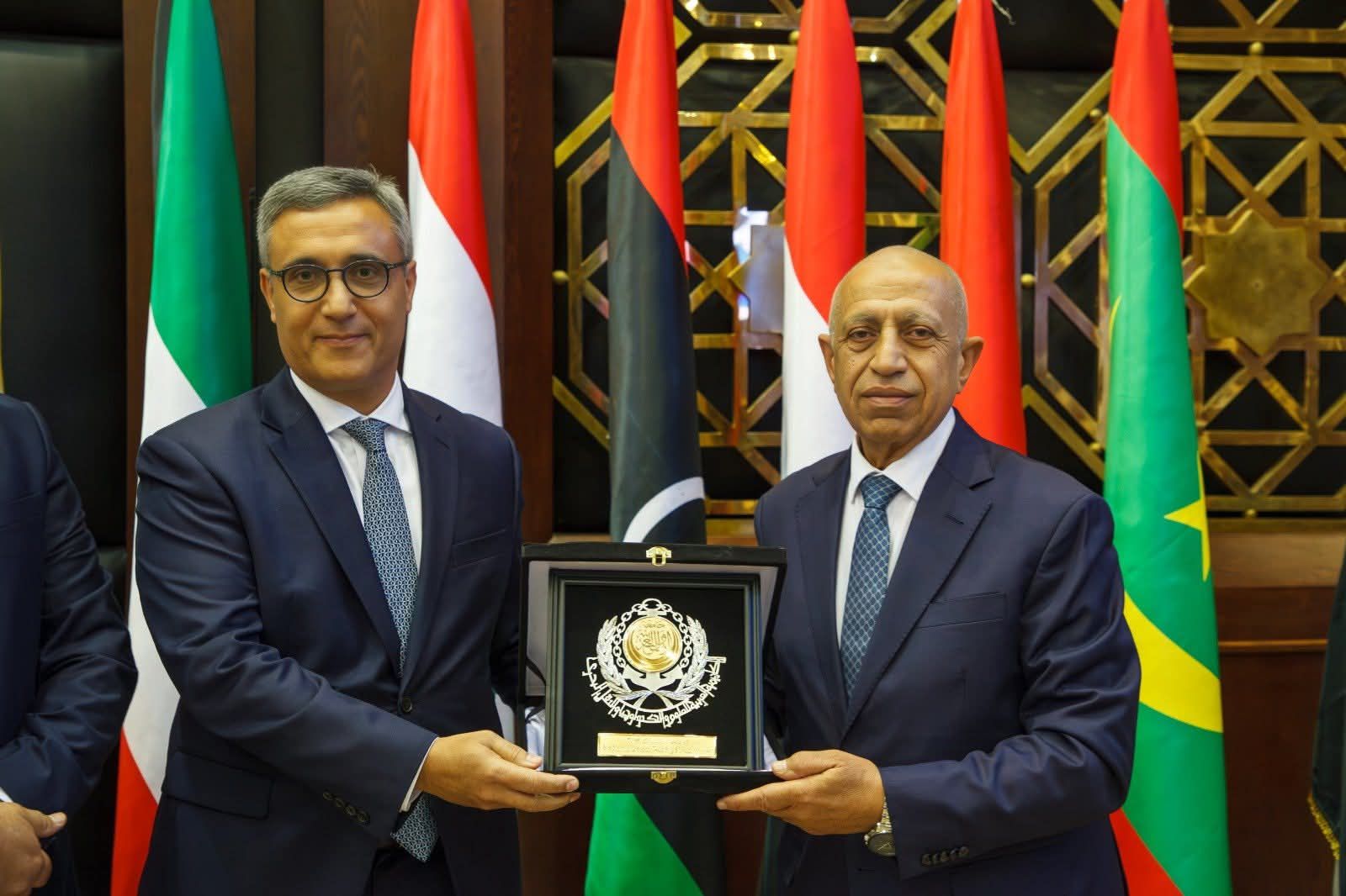 رئيس الأكاديمية العربية يستقبل رئيس المجلس الشعبي الوطني الجزائري وسفير الجزائر بالقاهرة
