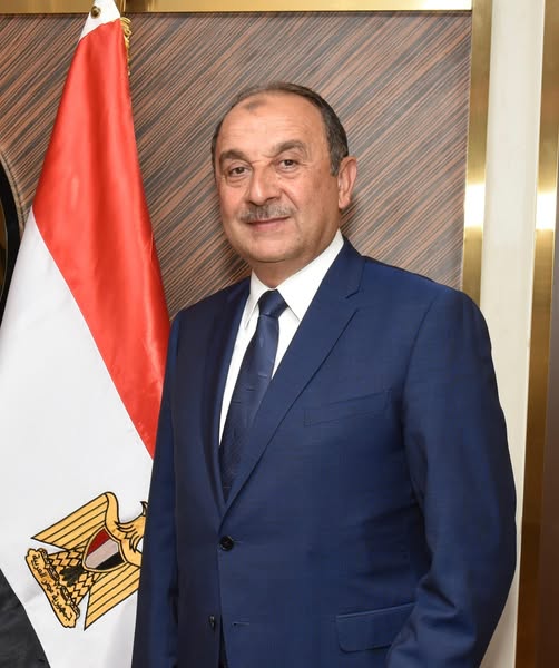 وزير قطاع الأعمال العام يشارك في جلسة حوارية مع وفد اتحاد الغرف التجارية السعودية