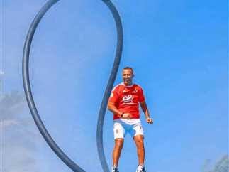 مصرع لاعب «فلاي بورد» شهير أثناء عرض استعراضي داخل فندق بالغردقة