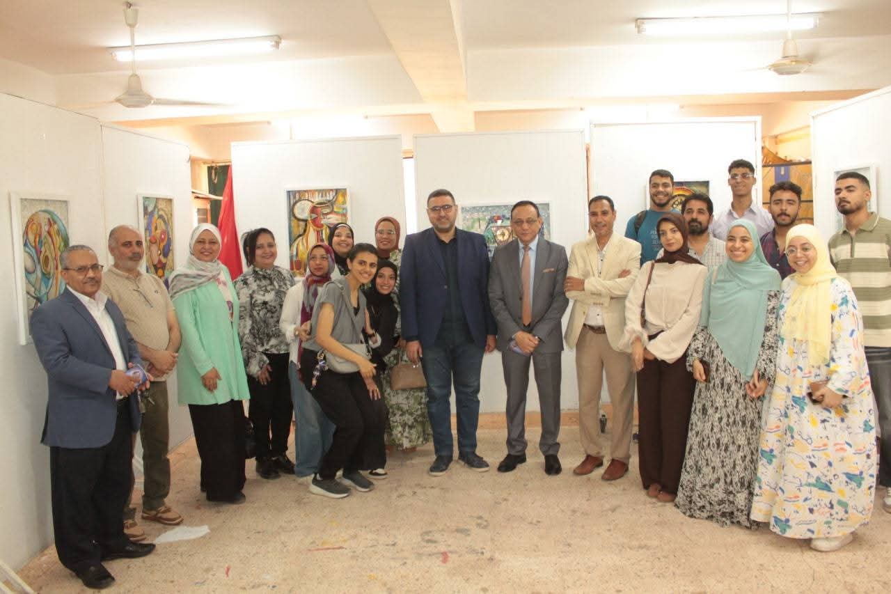 جامعة أسيوط تنظم معرضاً فنياً بعنوان 
