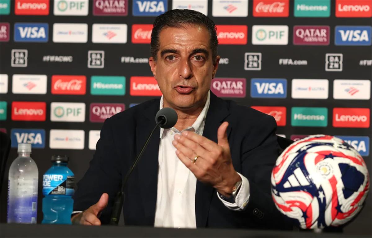 بوتافوجو البرازيلي يُقيل مدربه بعد الخروج من كأس العالم للأندية