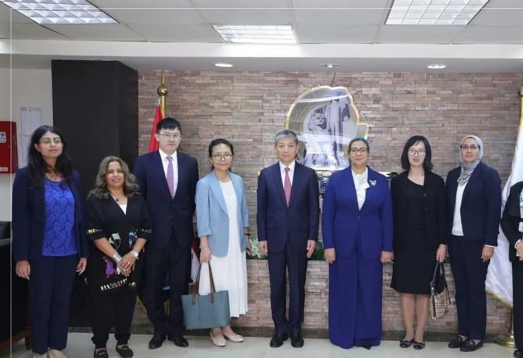 رئيسة قومي المرأة تبحث مع السفير الصيني تعزيز التعاون في قضايا تمكين المرأة