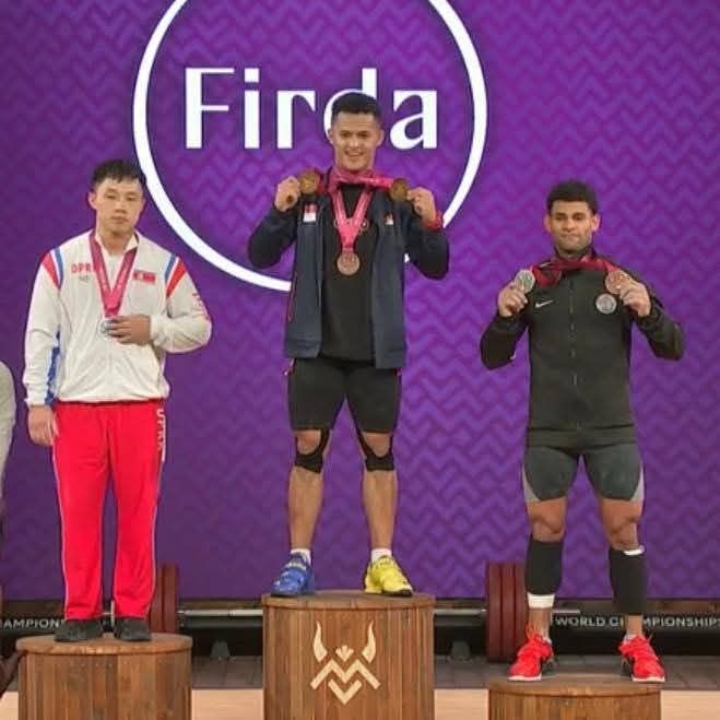 وزير الرياضة يهنيء الاتحاد المصري لرفع الأثقال بعد التتويج بميداليتين في بطولة العالم بالنرويج 