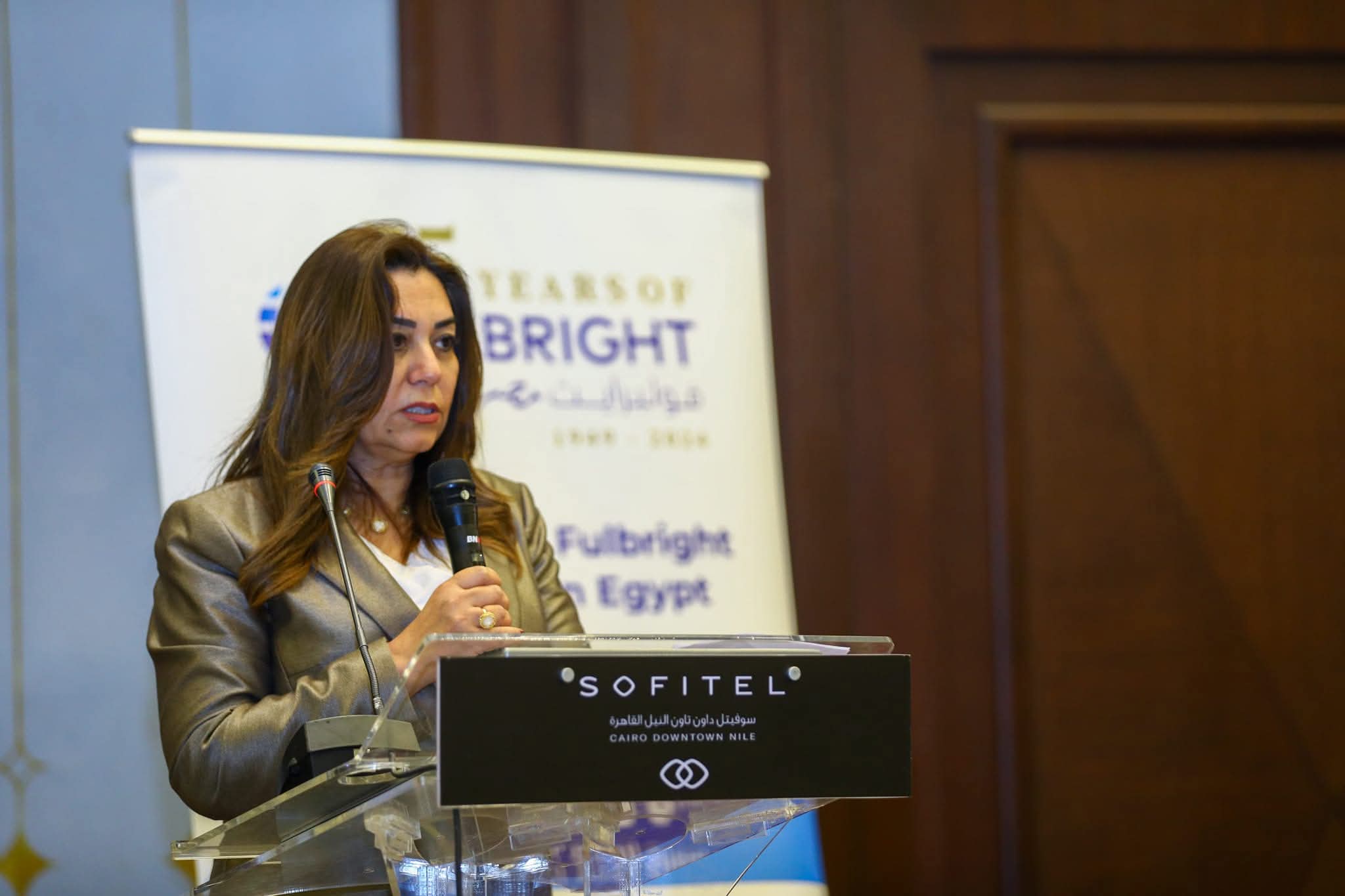 وزيرة التنمية المحلية تتابع مع السادة المحافظين الإجراءات الخاصة بتحديد أسعار تعريفة الركوب الجديدة لسيارات الأجرة عقب تحريك أسعار المواد البترولية