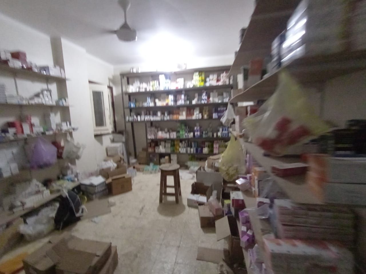  ضبط مخزن أدوية غير مرخص بحي غرب في حملة رقابية موسعة