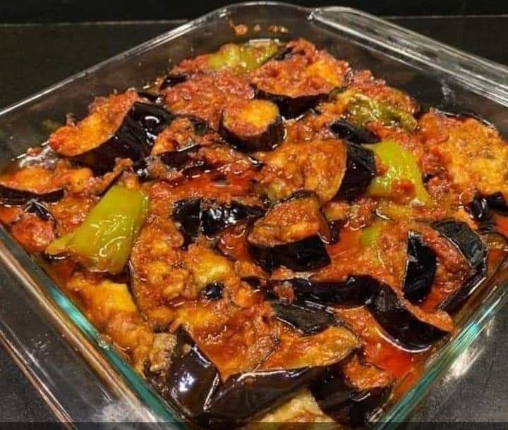 أكلة شعبيه محبوبة ٠٠ طريقة عمل المسقعة بمكونات سهلة وبسيطة