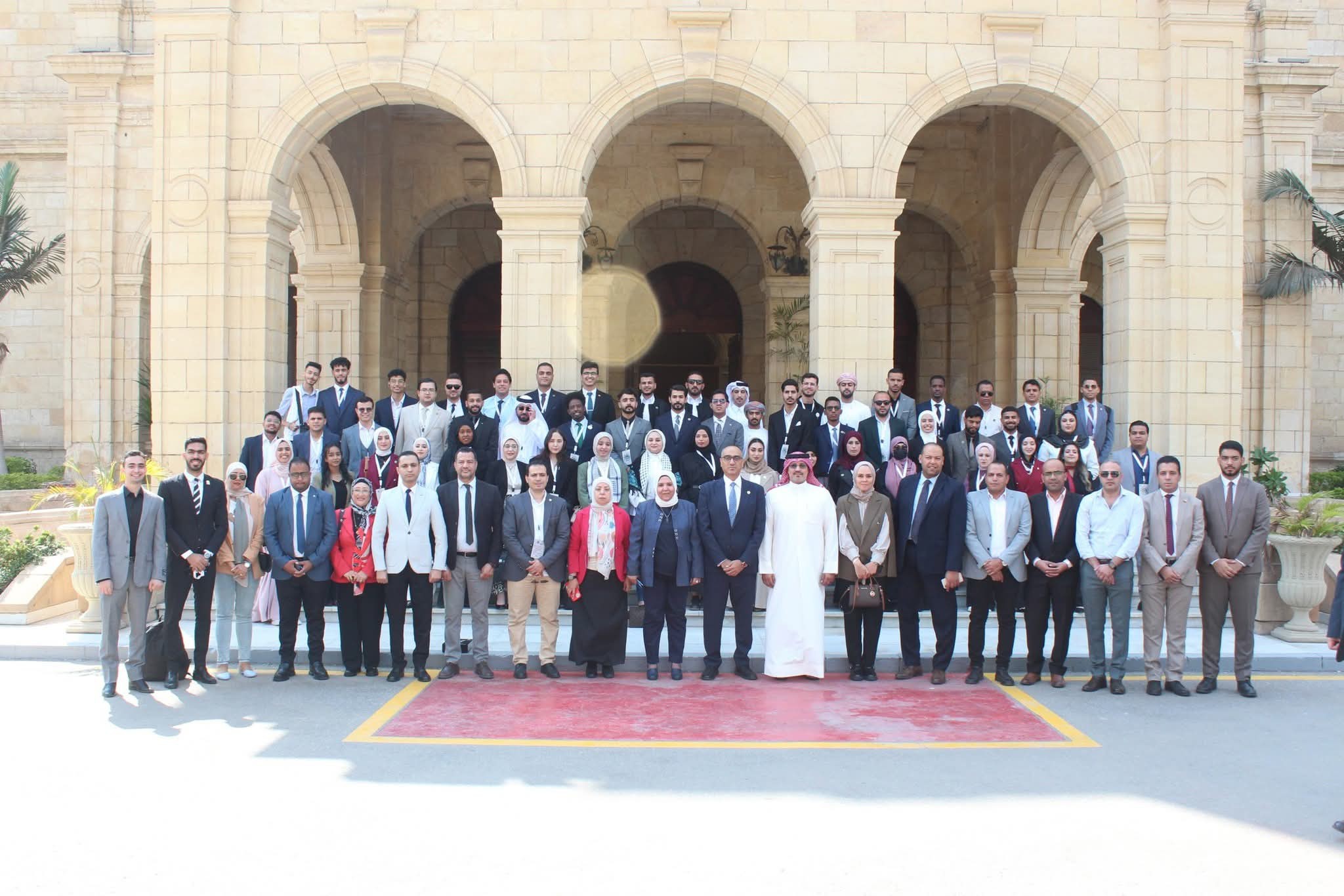 زيارة مجلس النواب المصري ولقاء حواري مع الأمين العام للمجلس ضمن فعاليات نموذج محاكاة برلمان الشباب العربي